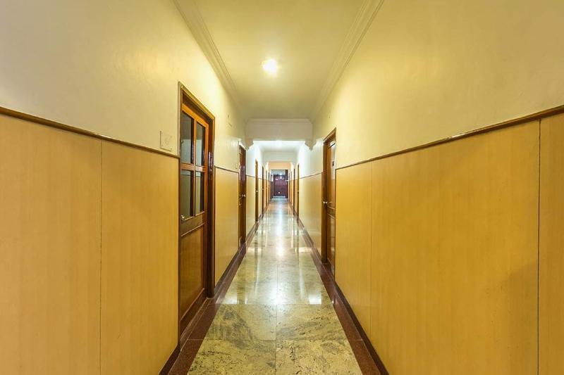 Hotel Mount Heera à Chennai Extérieur photo