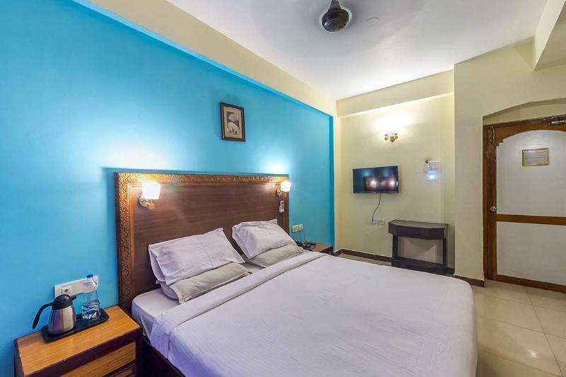 Hotel Mount Heera à Chennai Extérieur photo