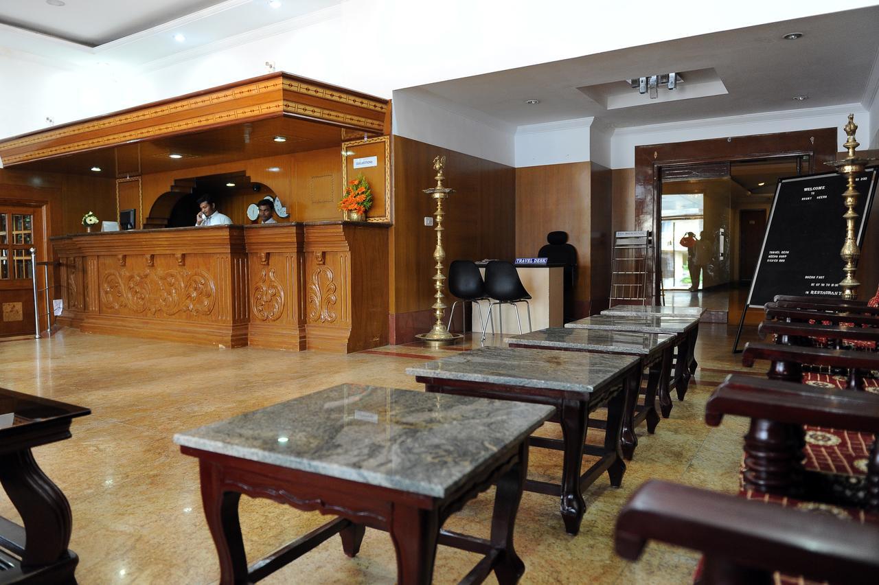 Hotel Mount Heera à Chennai Extérieur photo