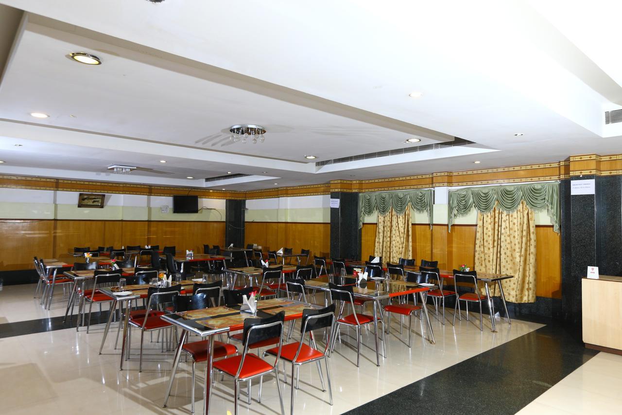 Hotel Mount Heera à Chennai Extérieur photo
