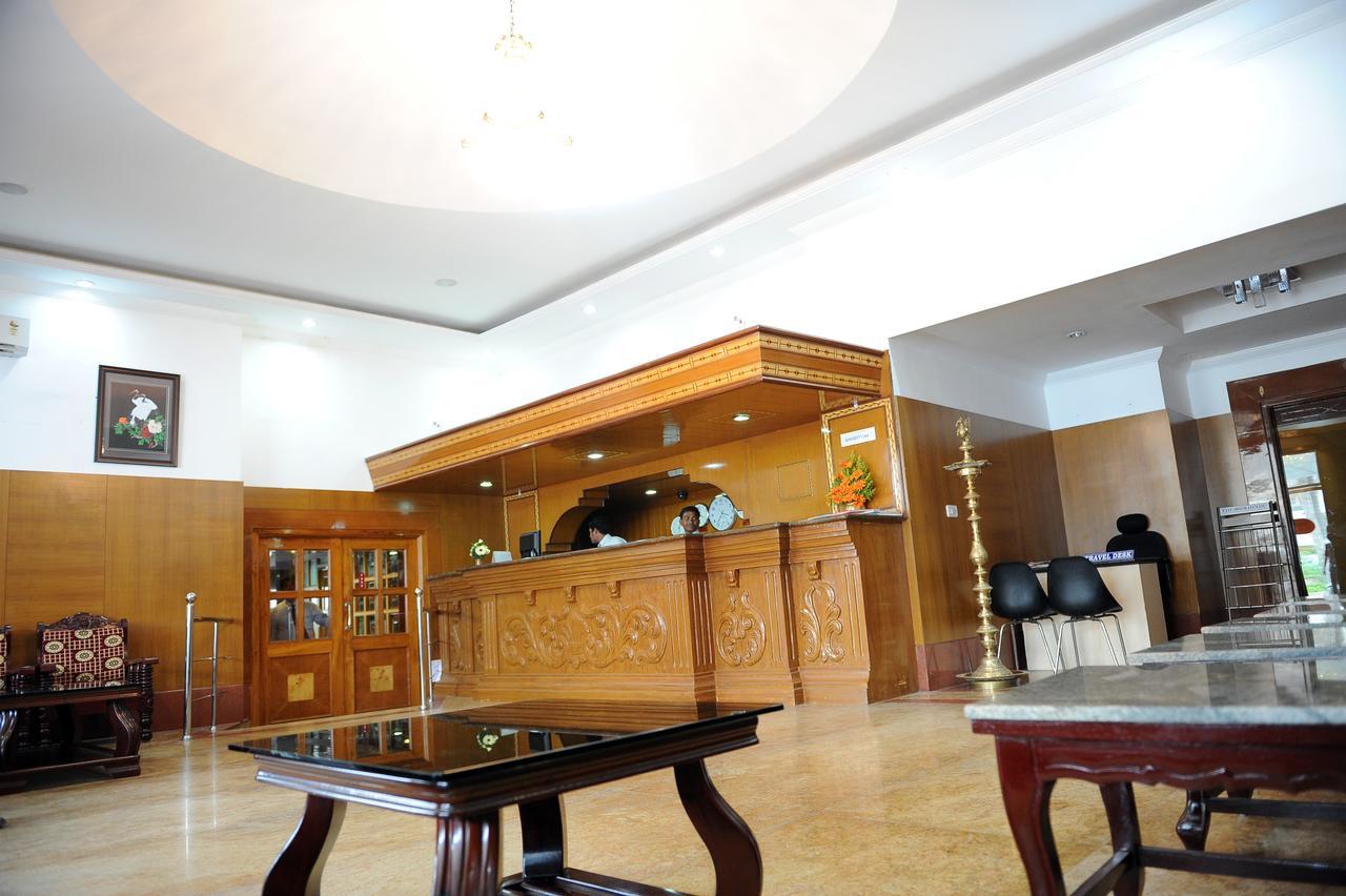 Hotel Mount Heera à Chennai Extérieur photo