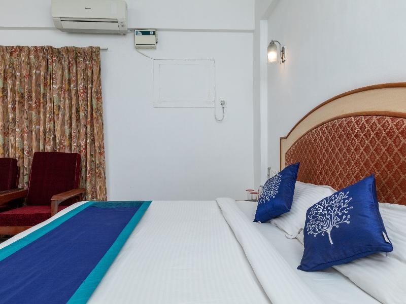 Hotel Mount Heera à Chennai Extérieur photo
